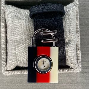 Gucci watch brand new with box